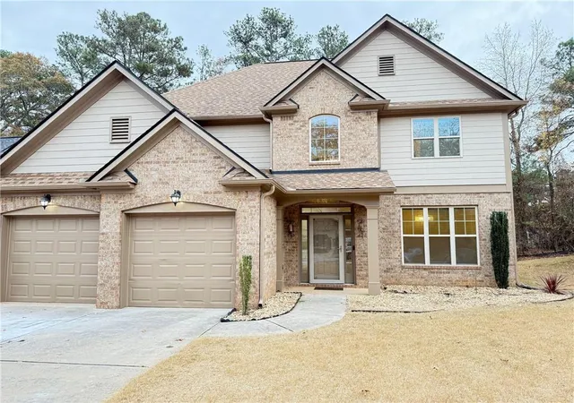 Homes for sale in Stone Mountain, GA | 3925 Dunaire Dr, Stone Mountain, GA 30083 | MLS# 7684792