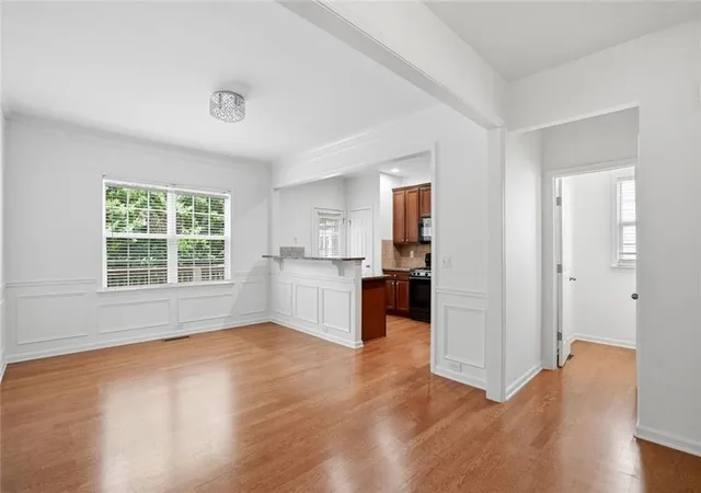 5th image of 736 Pecan Knoll Dr #7, Marietta, GA 30008 | MLS# 7794197