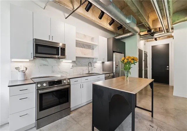 Photo 3 of Condo for sale at 1065 United Ave #204, Atlanta, GA 30316 | MLS# 7810835 | Listing updated on 2026-07-29
