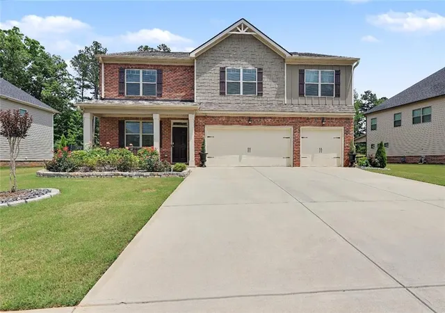Photo 1 of Single family home for sale at 8033 Louis Dr, Locust Grove, GA 30248 | MLS# 7829341 | Listing updated on 2026-09-12