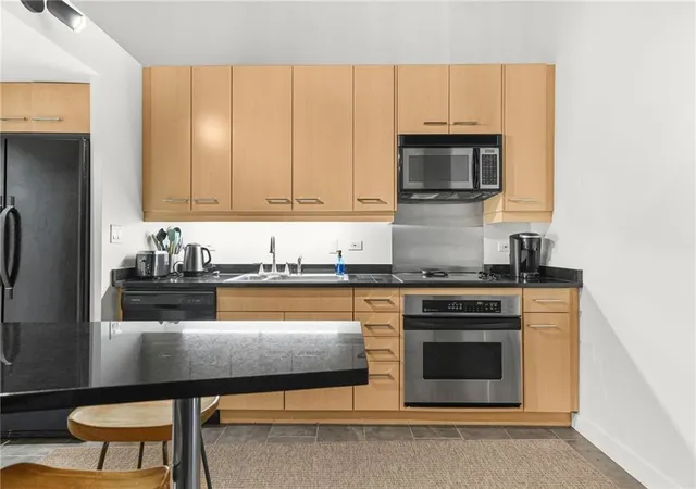 Photo 4 of Condo for sale at 123 Luckie St NW #2209, Atlanta, GA 30303 | MLS# 7814656 | Listing updated on 2026-09-23