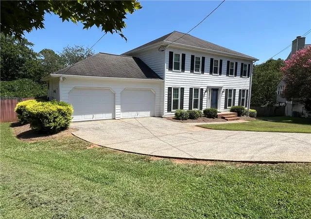 2nd image of 903 Coach House Dr, Tucker, GA 30084 | MLS# 7825228
