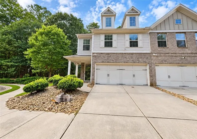 Photo 1 of Sale Pending at 4054 Princeton Lakes Way, Atlanta, GA 30331 | MLS# 7850249 | Listing updated on 2026-10-19