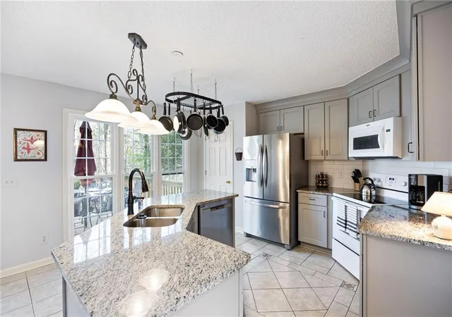 2nd image of 2093 Halfmoon Blf Nw, Kennesaw, GA 30152 | MLS# 7777428