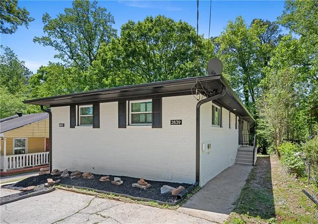 Photo 1 of Sale Pending at 2837 Palm Dr, Atlanta, GA 30344 | MLS# 7797157 | Listing updated on 2026-09-16