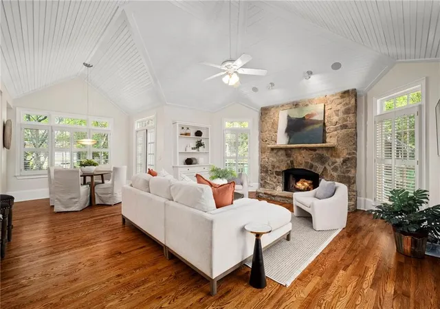 Photo 4 of Sale Pending at 223 Brighton Rd NE, Atlanta, GA 30309 | MLS# 7794067 | Listing updated on 2026-09-21