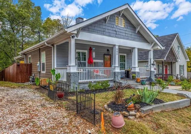 2nd image of 545 Grant St Sw, Atlanta, GA 30315 | MLS# 7823089