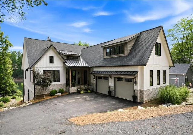 Photo 3 of Sale Pending at 113 Smohalla Ct, Waleska, GA 30183 | MLS# 7800584 | Listing updated on 2026-07-27