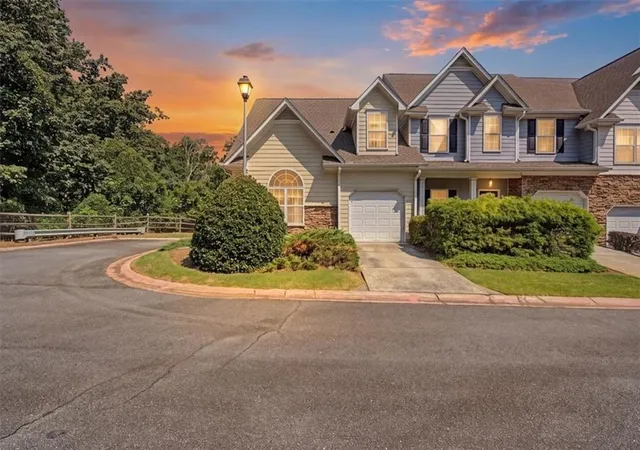 2nd image of 330 General Wheeler Dr Nw, Kennesaw, GA 30144 | MLS# 7798932