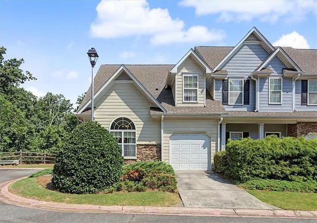 3rd image of 330 General Wheeler Dr Nw, Kennesaw, GA 30144 | MLS# 7798932