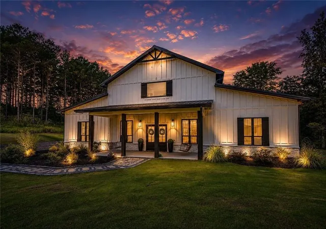 Photo 3 of Single family home for sale at 1321 Aqua Rd, Madison, GA 30650 | MLS# 7829507 | Listing updated on 2026-09-12