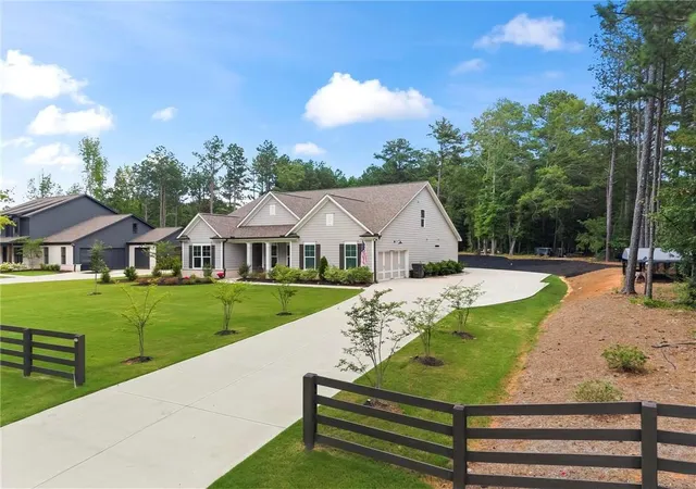 3rd image of 2081 Nunnally Farm Rd, Monroe, GA 30655 | MLS# 7797204
