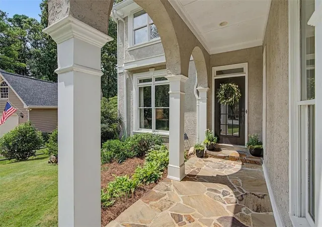 Photo 2 of Sale Pending at 5428 Thornapple Ln Nw, Acworth, GA 30101 | MLS# 7803194 | Listing updated on 2026-08-07