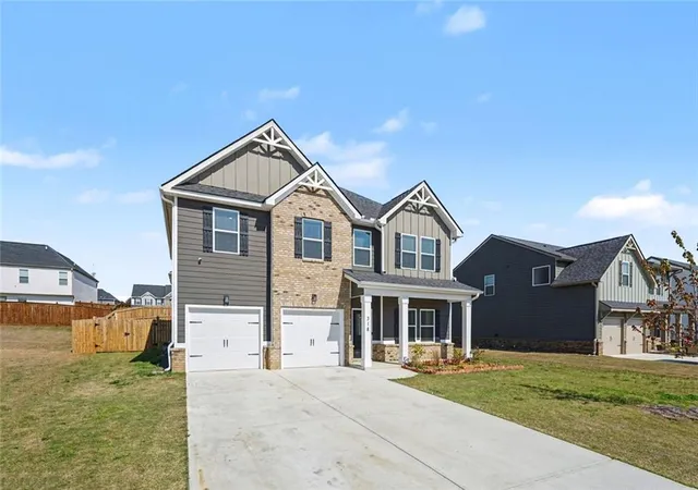 Photo 2 of Single family home for sale at 318 W Sandy Crk Dr, Covington, GA 30014 | MLS# 7740993 | Listing updated on 2026-08-19