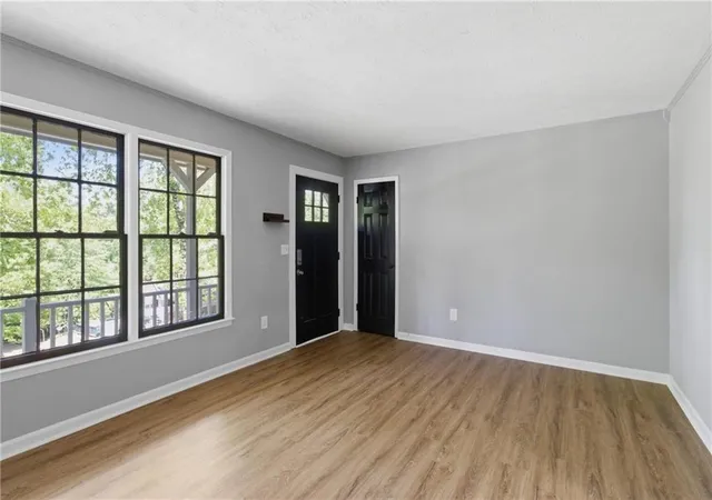 5th image of 562 Hidden Hills Ct, Marietta, GA 30066 | MLS# 7757754
