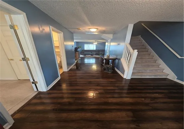 2nd image of 6109 Hickory Lane Dr, Union City, GA 30291 | MLS# 7784073