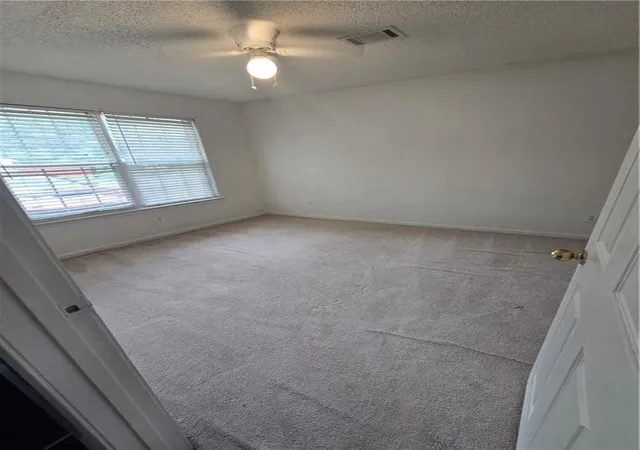 4th image of 6109 Hickory Lane Dr, Union City, GA 30291 | MLS# 7784073