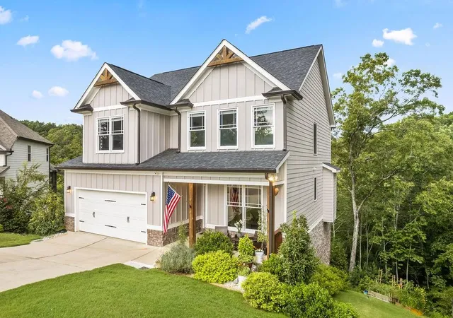Photo 3 of Single family home for sale at 35 Bridgestone Way Se, Cartersville, GA 30120 | MLS# 7807153 | Listing updated on 2026-09-12