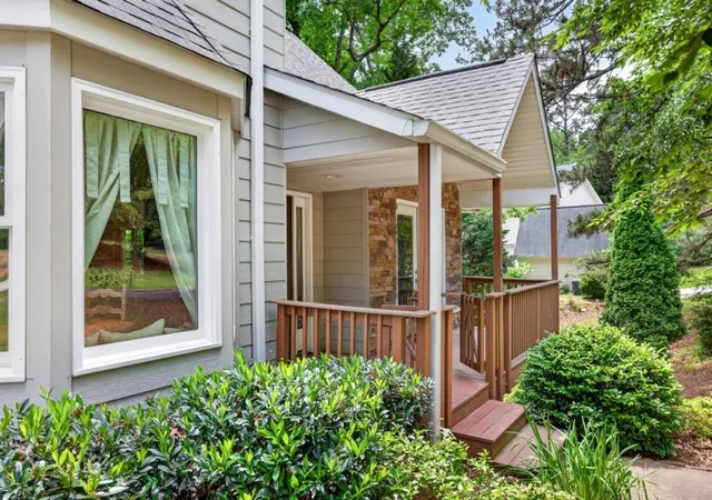 5th image of 465 Emerald Lake Ln, Sugar Hill, GA 30518 | MLS# 7769105