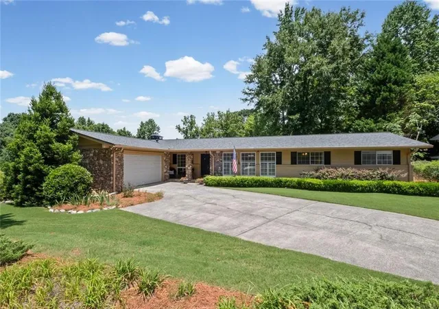 Single family home for sale at 2730 Fontainebleau Dr, Atlanta, GA 30360 | MLS# 7794462