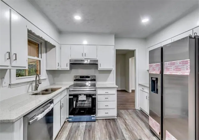 Photo 3 of Sale Pending at 3361 Bryan Way SW, Marietta, GA 30008 | MLS# 7757259 | Listing updated on 2026-08-23