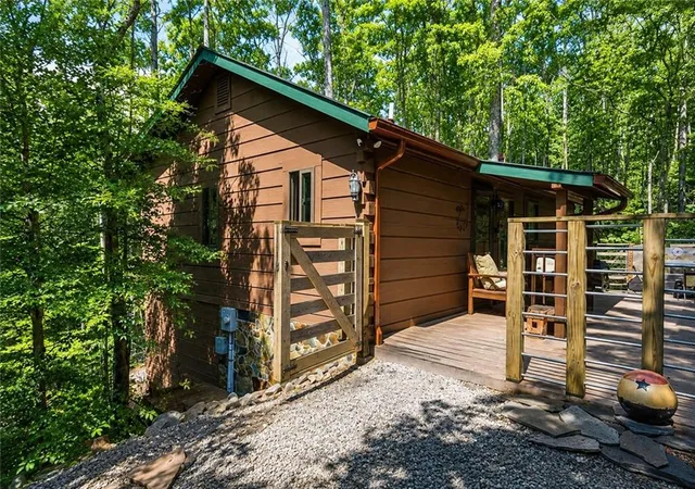 Photo 3 of Single family home for sale at 266 Chimney Rock Rd, Blue Ridge, GA 30513 | MLS# 7815864 | Listing updated on 2026-09-09