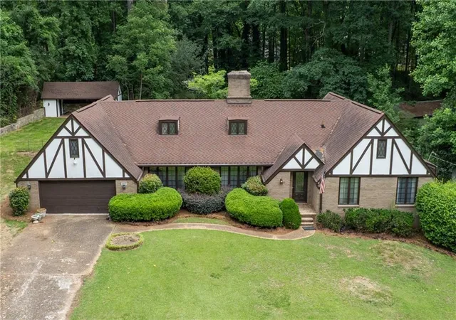 2nd image of 1420 Virgil Ln Sw, Mableton, GA 30126 | MLS# 7775638