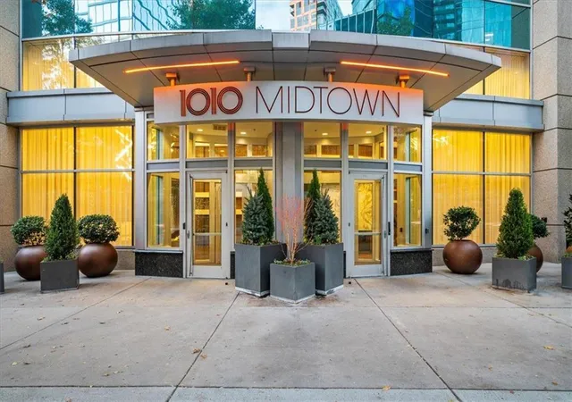 2nd image of 1080 Peachtree St Ne, Atlanta, GA 30309