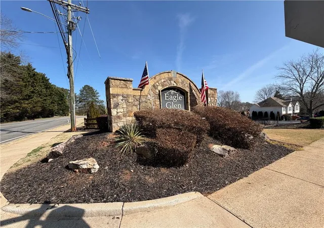 Homes for sale in Woodstock, GA | 181 Eagle Glen Dr, Woodstock, GA 30189 | MLS# 7712485