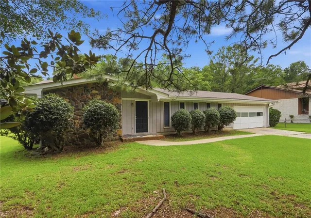 3rd image of 1592 Envoy Pl, Riverdale, GA 30296 | MLS# 7808799