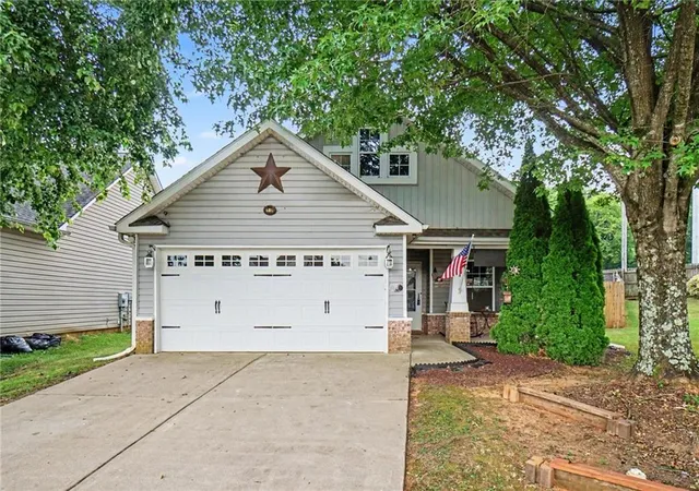Homes for sale in Cartersville, GA | 71 Oakbrook Dr Sw, Cartersville, GA 30120 | MLS# 7779802