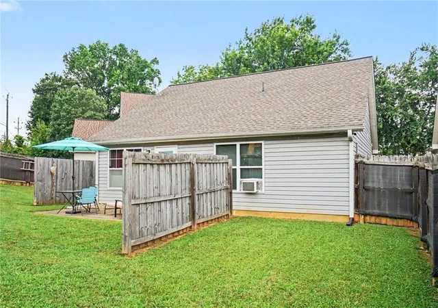 Homes for sale in Cartersville, GA | 71 Oakbrook Dr Sw, Cartersville, GA 30120 | MLS# 7779802