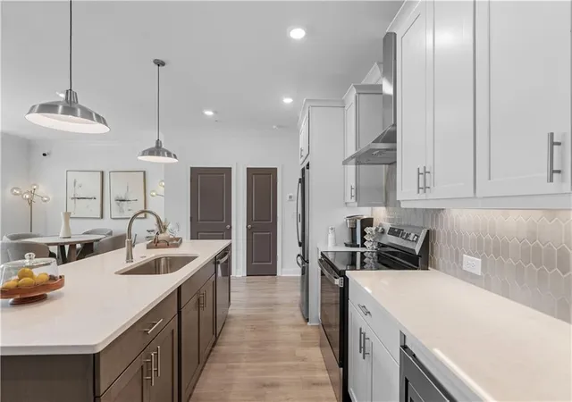 Listing Photo 4 - Condo for sale in building located at 509 Belvedere Dr, Alpharetta, GA 30022 - Unit #4
