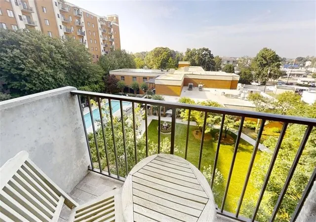 2nd image of 300 Johnson Ferry Rd Ne #B506, Sandy Springs, GA 30328 | MLS# 7792391
