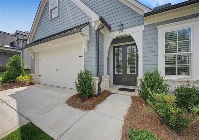 Photo 3 of Sale Pending at 1259 Lakeside Overlook, Canton, GA 30114 | MLS# 7817738 | Listing updated on 2026-10-05