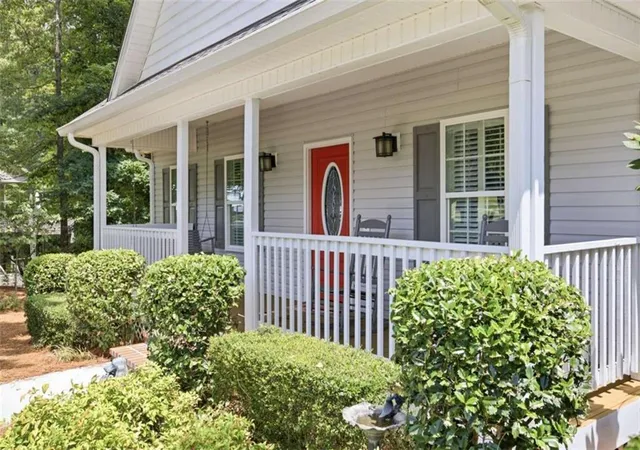 Homes for sale in Cornelia, GA | 215 Parkwood Pl Cir, Cornelia, GA 30531 | MLS# 7802143