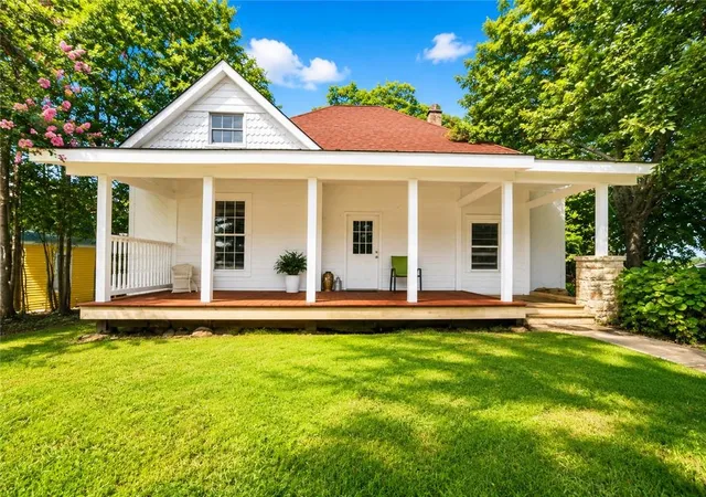 Photo 1 of Single family home for sale at 1090 Forest Ave, Stone Mountain, GA 30083 | MLS# 7807751 | Listing updated on 2026-08-19