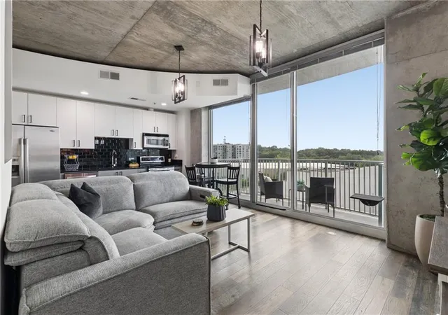 1st image of 361 17th St Nw #704, Atlanta, GA 30363 | MLS# 7817508