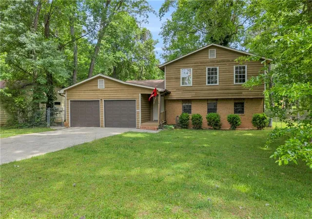 3rd image of 46 Stanebrook Ct, Jonesboro, GA 30238 | MLS# 7814069