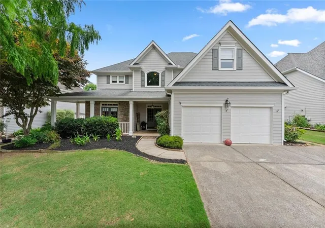 Photo 2 of Single family home for sale at 5305 Glenhaven Dr, Cumming, GA 30041 | MLS# 7809751 | Listing updated on 2026-08-01