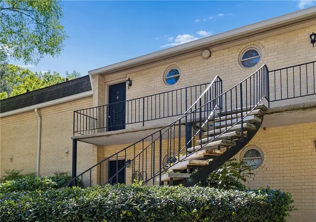 Photo 1 of Sale Pending at 5400 Roswell Rd #G5, Sandy Springs, GA 30342 | MLS# 7751467 | Listing updated on 2026-10-17