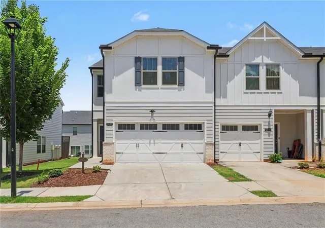 2nd image of 5473 Plain Field Ln, Lilburn, GA 30047 | MLS# 7796066