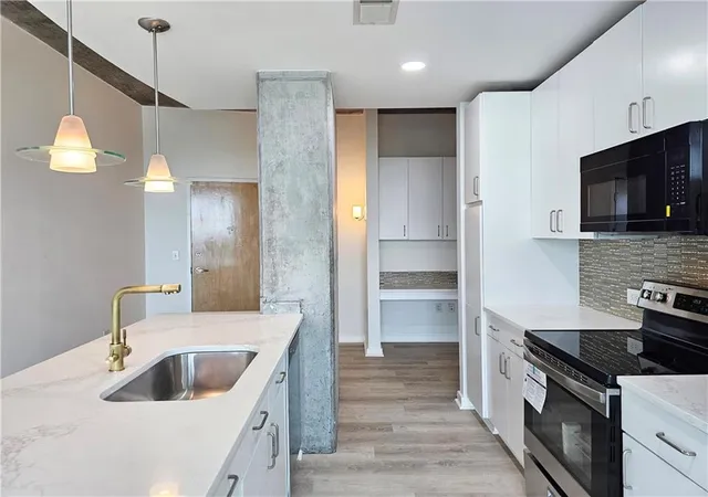 Photo 3 of Condo for sale at 361 17th Street Nw #1706, Atlanta, GA 30363 | MLS# 7800176 | Listing updated on 2026-10-03