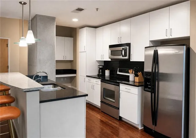 Photo 3 of Condo for sale at 361 17th Street NW #1706, Atlanta, GA 30363 | MLS# 7800176 | Listing updated on 2026-10-03