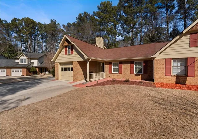Homes for sale in Peachtree City, GA | 2 Dover Trl, Peachtree City, GA 30269 | MLS# 7713636