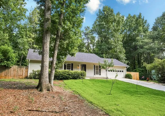 Photo 3 of Sale Pending at 3617 Parkside Ct, Peachtree Corners, GA 30092 | MLS# 7821711 | Listing updated on 2026-09-20