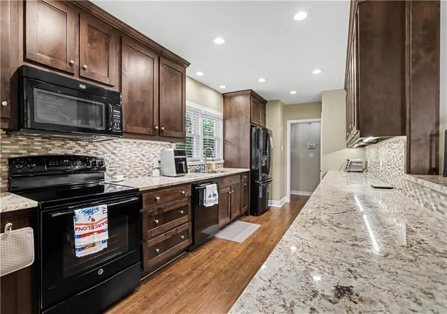 Photo 3 of Single family home for sale at 975 Cardova Dr NE, Atlanta, GA 30324 | MLS# 7860757 | Listing updated on 2026-10-30