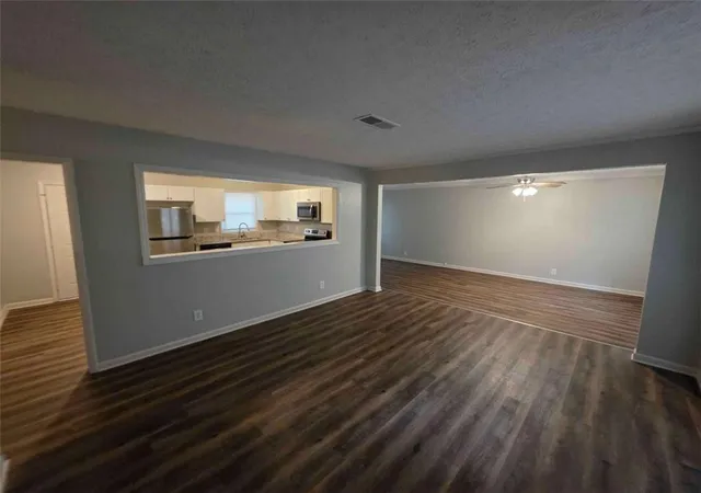 2nd image of 450 Glenwood Dr, Monroe, GA 30655 | MLS# 7778351
