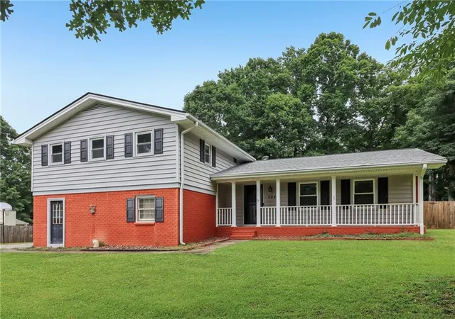 2nd image of 2040 Old Concord Dr Se, Covington, GA 30016 | MLS# 7787831