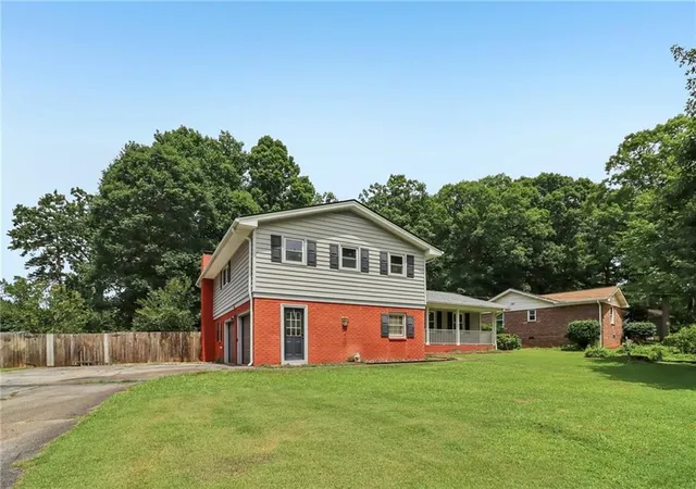 5th image of 2040 Old Concord Dr Se, Covington, GA 30016 | MLS# 7787831
